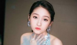 娱乐圈女星吃瓜日常小说,明星们的甜蜜瓜田